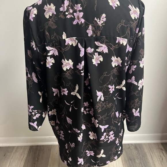 NWOT Black Wrap 3/4 Sleeve Blouse! - Picture 5 of 13